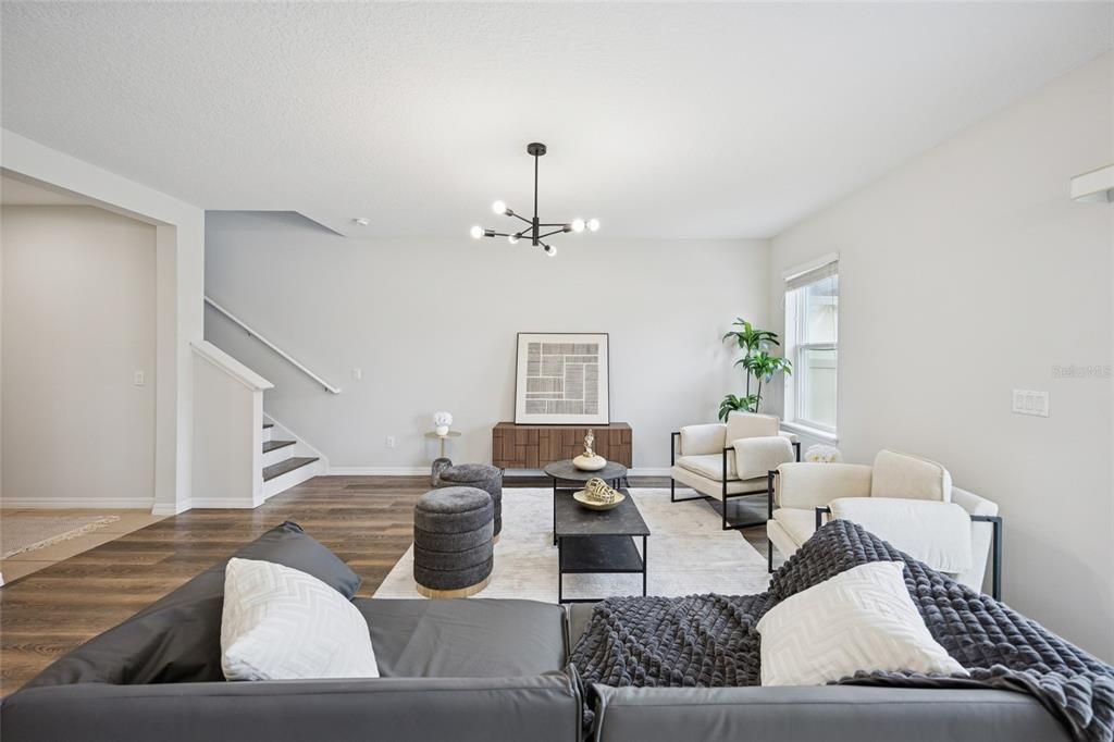 Active With Contract: $399,990 (4 beds, 2 baths, 1964 Square Feet)