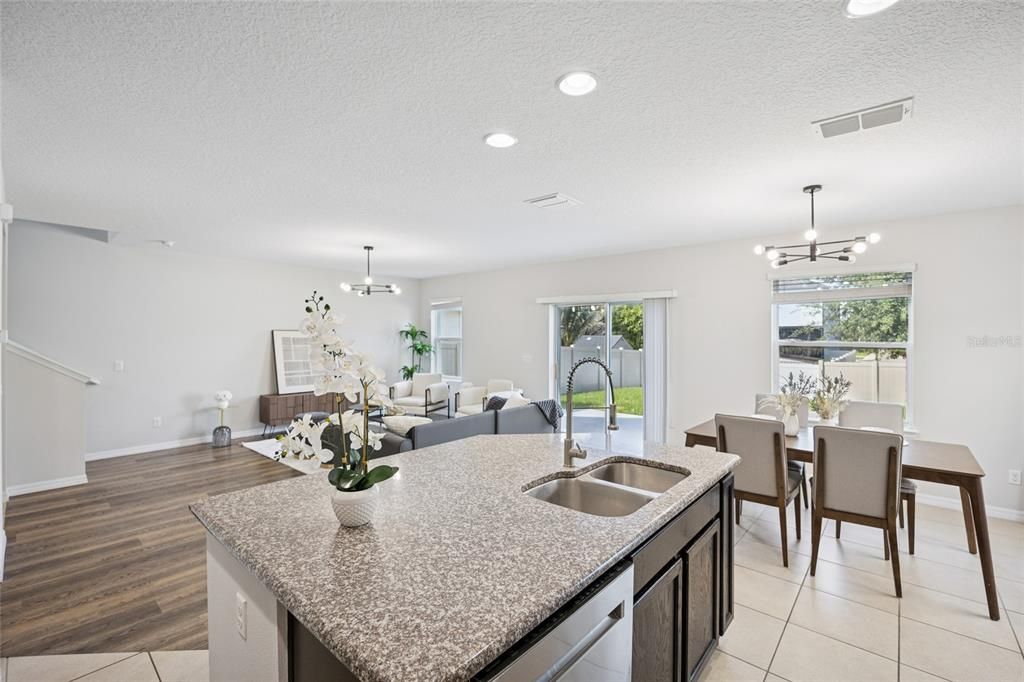 Active With Contract: $399,990 (4 beds, 2 baths, 1964 Square Feet)