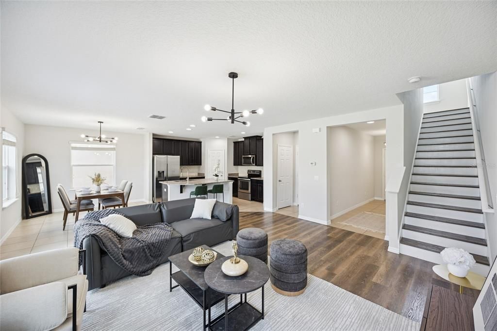 Active With Contract: $399,990 (4 beds, 2 baths, 1964 Square Feet)