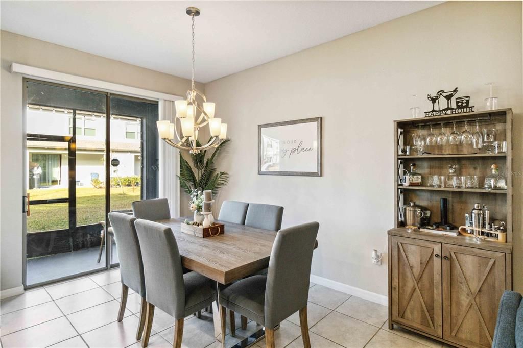 En Renta: $2,350 (3 camas, 2 baños, 1701 Pies cuadrados)