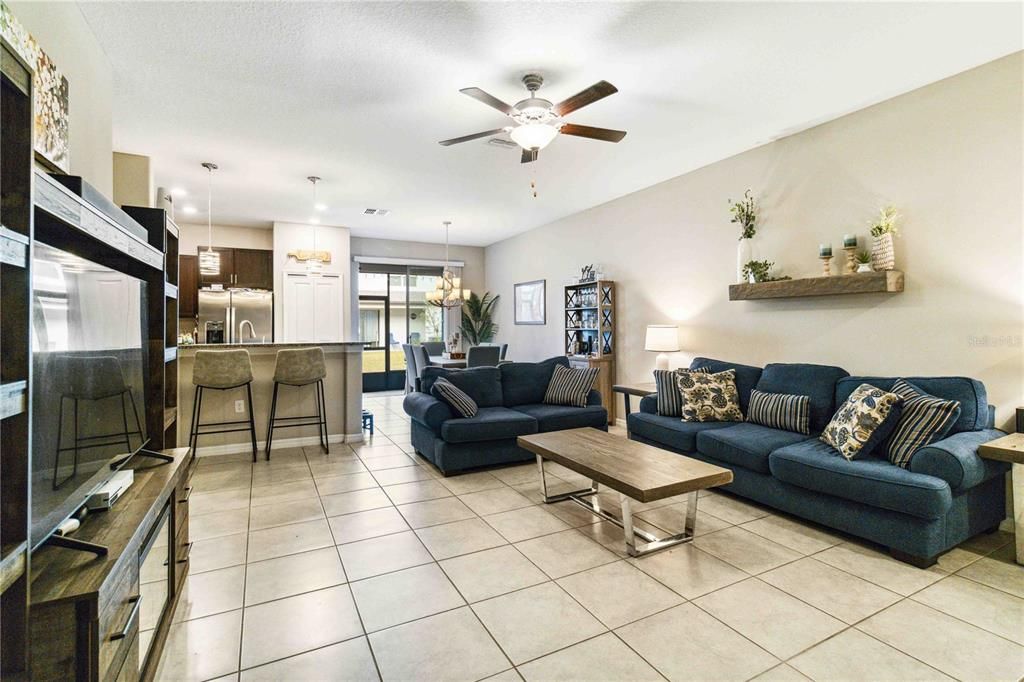 En Renta: $2,350 (3 camas, 2 baños, 1701 Pies cuadrados)