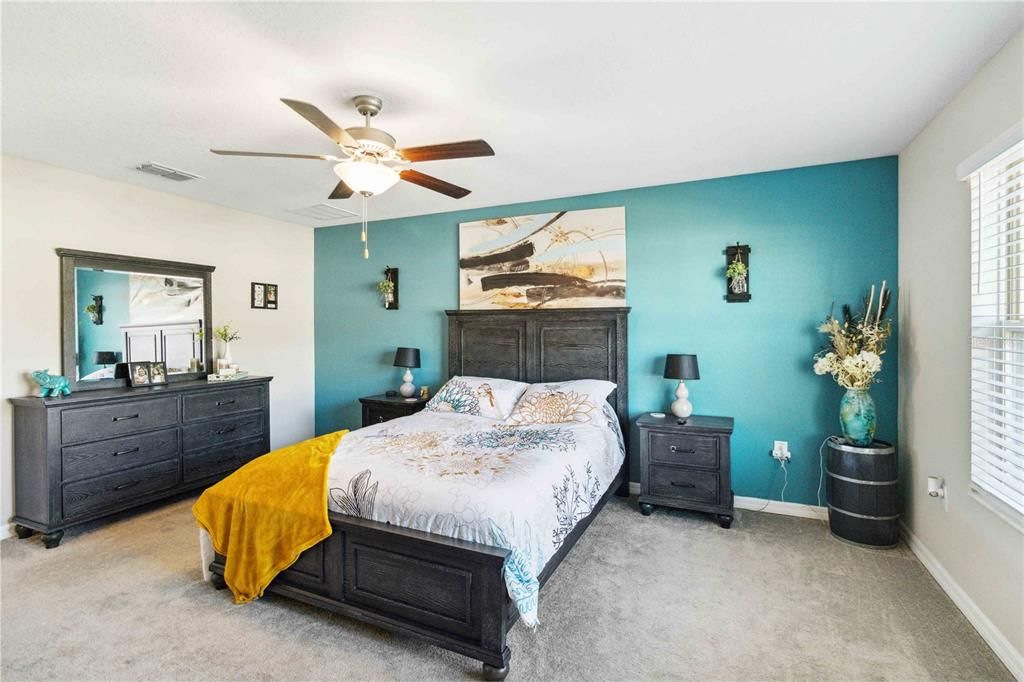 En Renta: $2,350 (3 camas, 2 baños, 1701 Pies cuadrados)