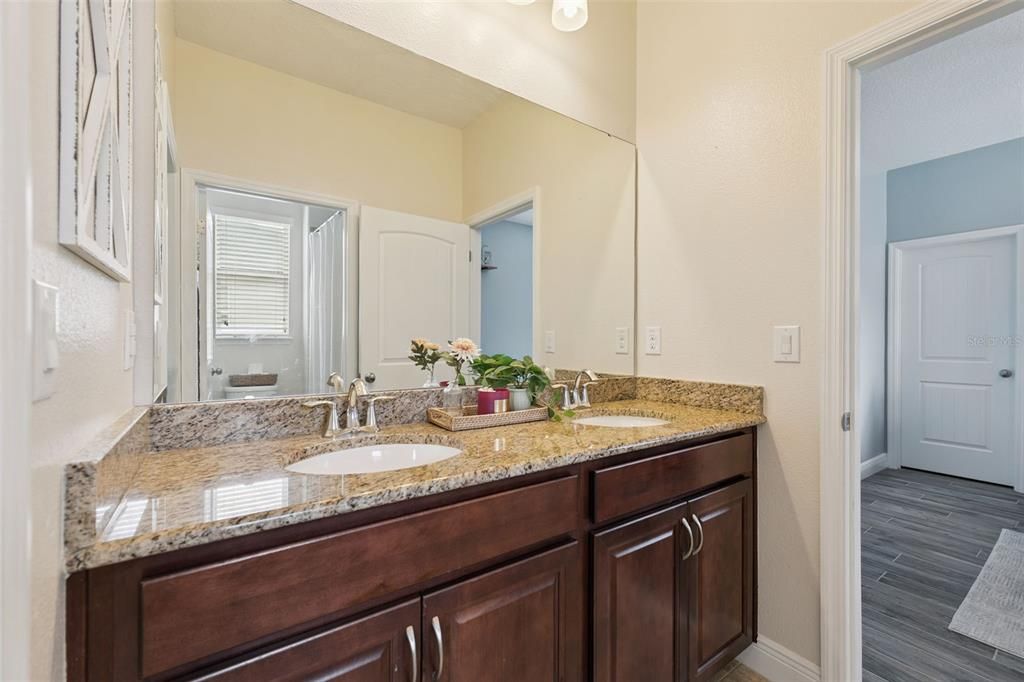 待售: $589,900 (4 贝兹, 3 浴室, 2816 平方英尺)