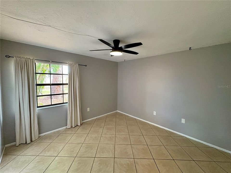 For Rent: $2,300 (3 beds, 2 baths, 1087 Square Feet)