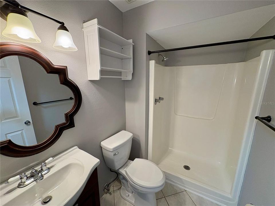 For Rent: $2,300 (3 beds, 2 baths, 1087 Square Feet)