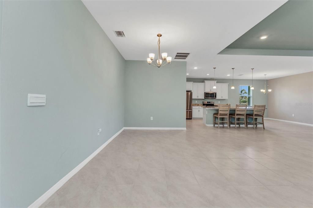 待售: $545,000 (4 贝兹, 3 浴室, 2365 平方英尺)