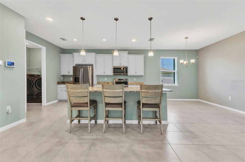 待售: $545,000 (4 贝兹, 3 浴室, 2365 平方英尺)