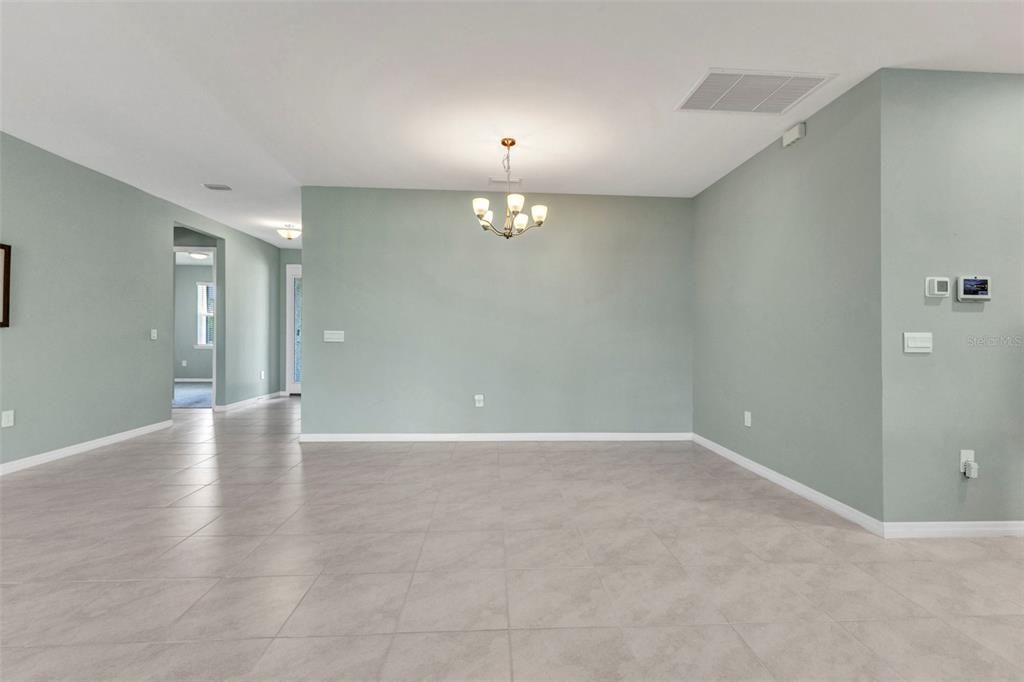 待售: $545,000 (4 贝兹, 3 浴室, 2365 平方英尺)