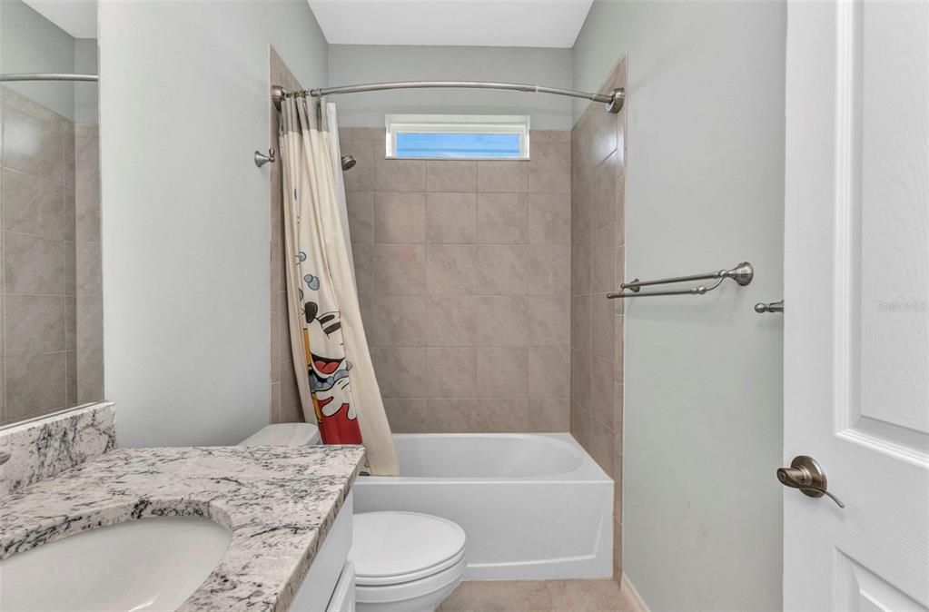 待售: $545,000 (4 贝兹, 3 浴室, 2365 平方英尺)