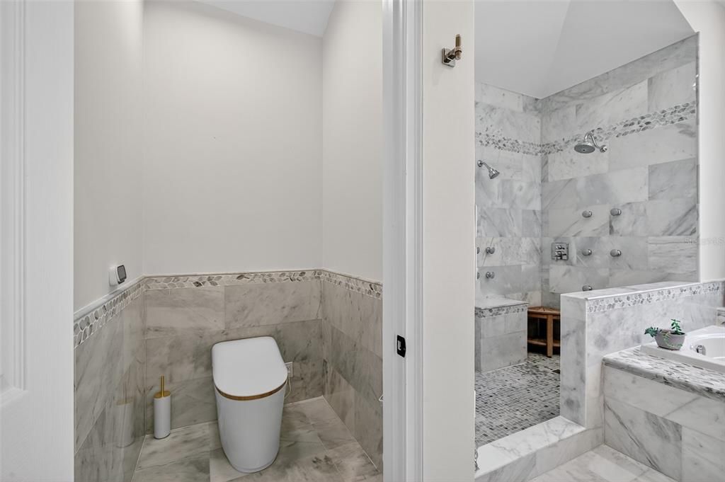 待售: $2,199,000 (4 贝兹, 4 浴室, 4652 平方英尺)