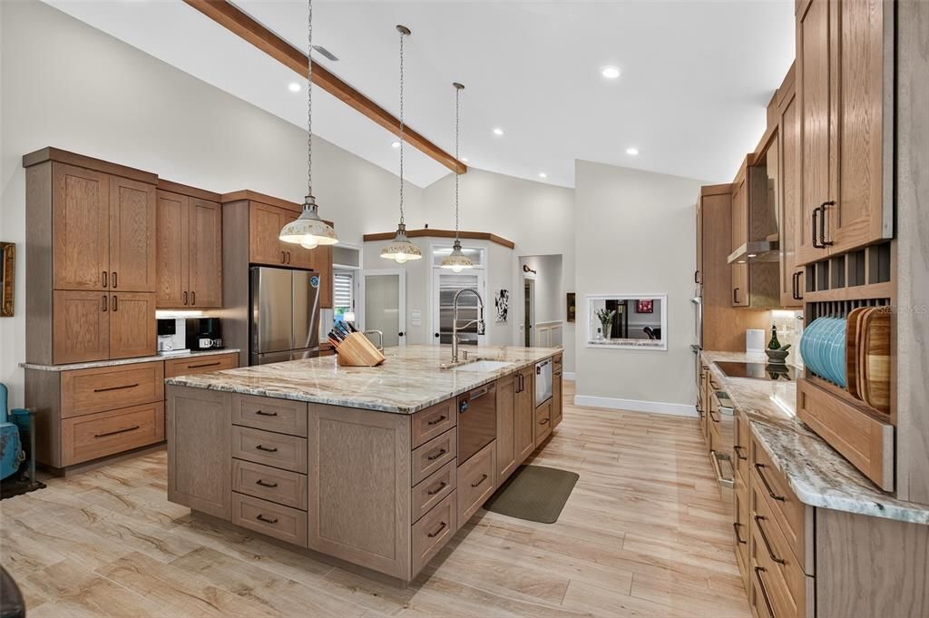 待售: $2,199,000 (4 贝兹, 4 浴室, 4652 平方英尺)