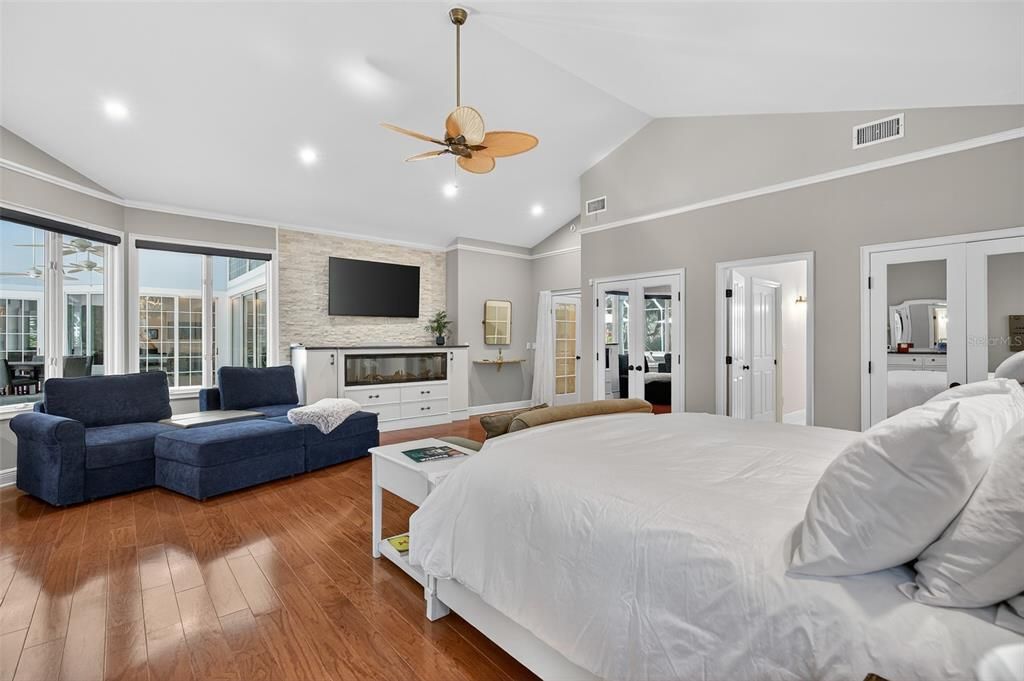 待售: $2,199,000 (4 贝兹, 4 浴室, 4652 平方英尺)