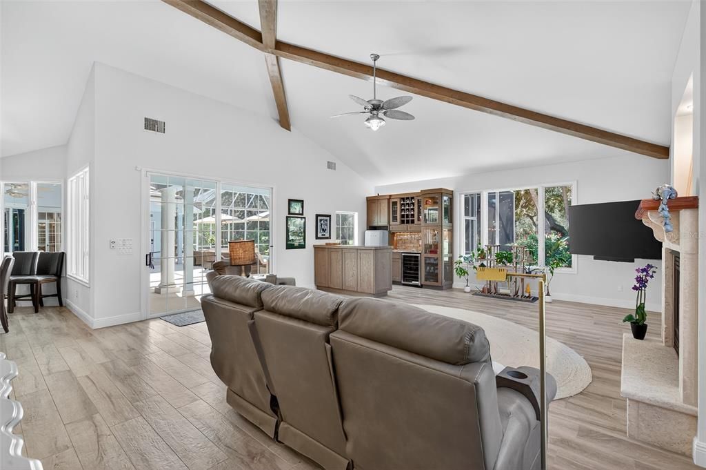 待售: $2,199,000 (4 贝兹, 4 浴室, 4652 平方英尺)