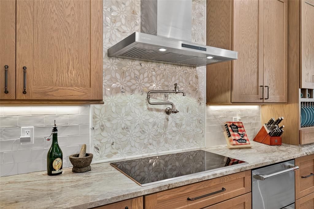 待售: $2,199,000 (4 贝兹, 4 浴室, 4652 平方英尺)