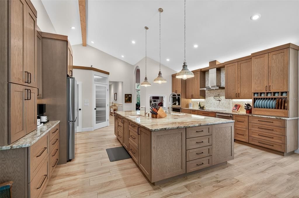 待售: $2,199,000 (4 贝兹, 4 浴室, 4652 平方英尺)