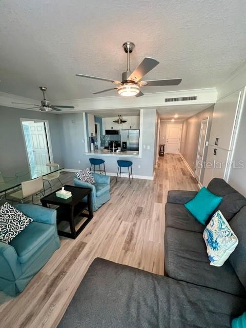 For Rent: $2,800 (2 beds, 2 baths, 1055 Square Feet)