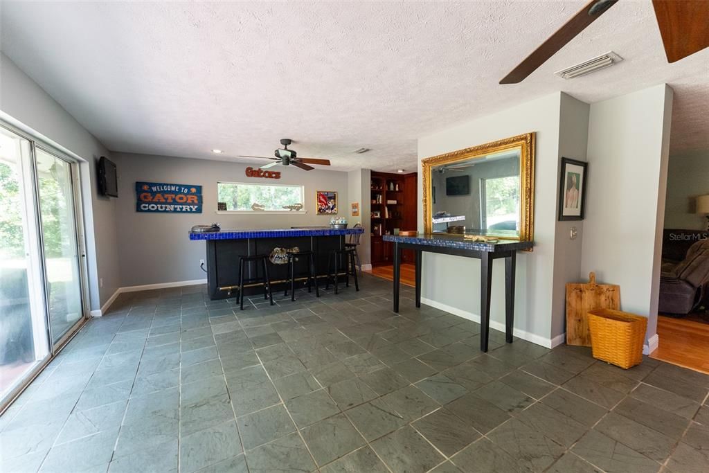 For Sale: $759,900 (4 beds, 2 baths, 3343 Square Feet)