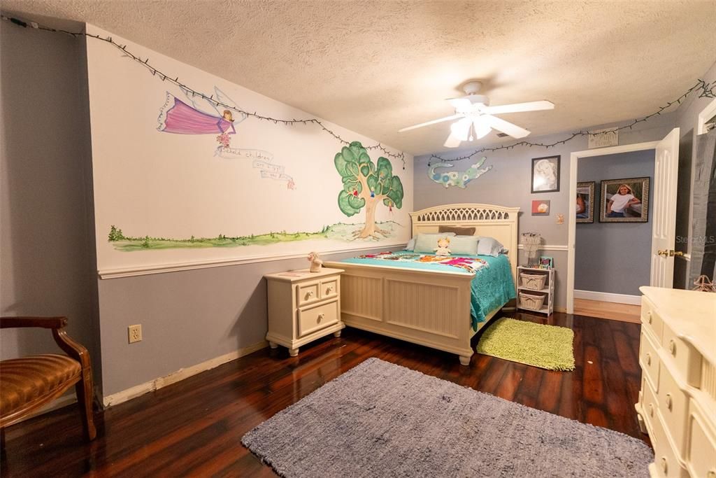 For Sale: $759,900 (4 beds, 2 baths, 3343 Square Feet)