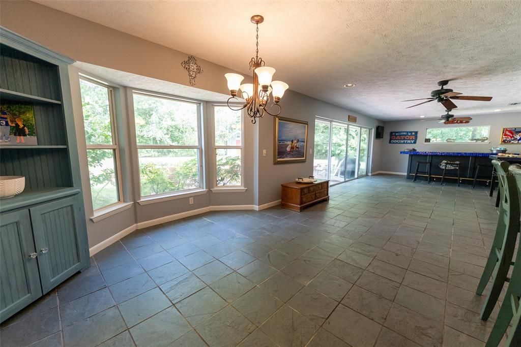 For Sale: $759,900 (4 beds, 2 baths, 3343 Square Feet)