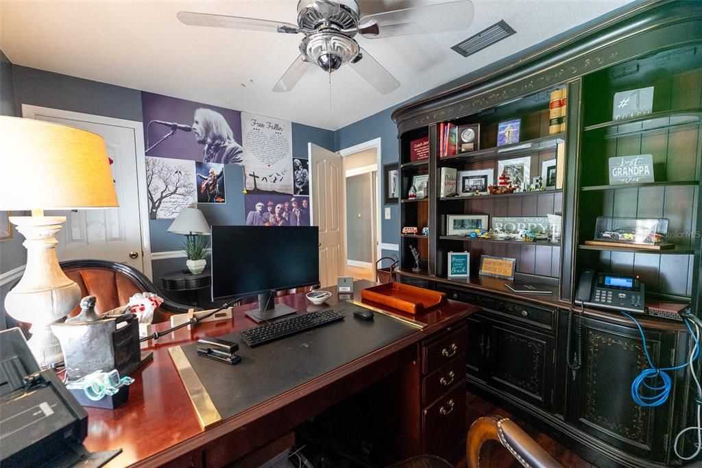 For Sale: $759,900 (4 beds, 2 baths, 3343 Square Feet)