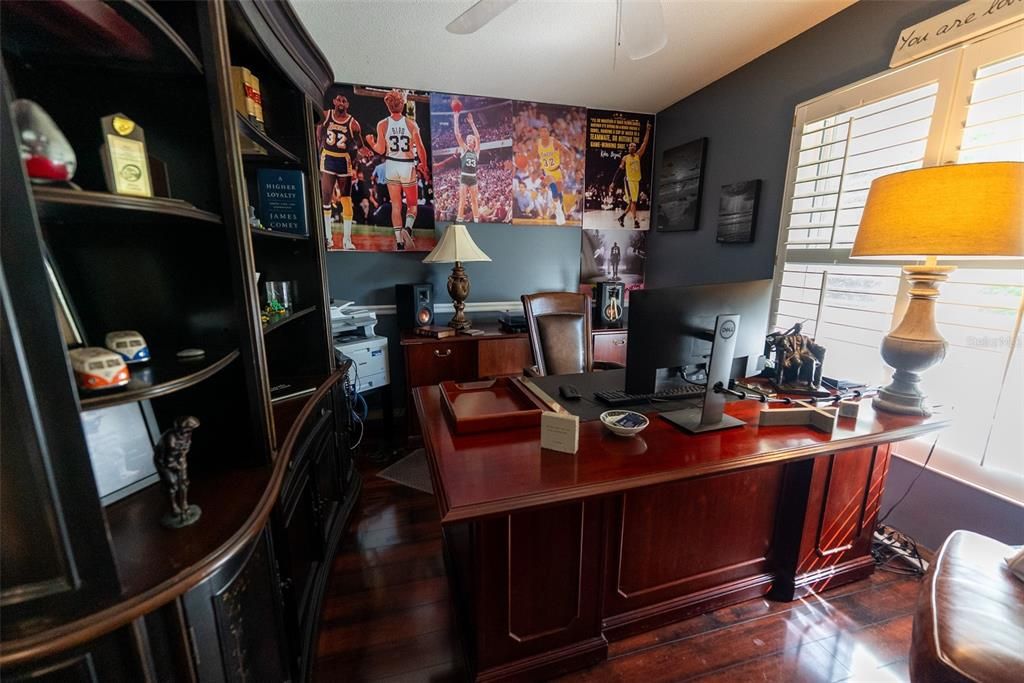 For Sale: $759,900 (4 beds, 2 baths, 3343 Square Feet)