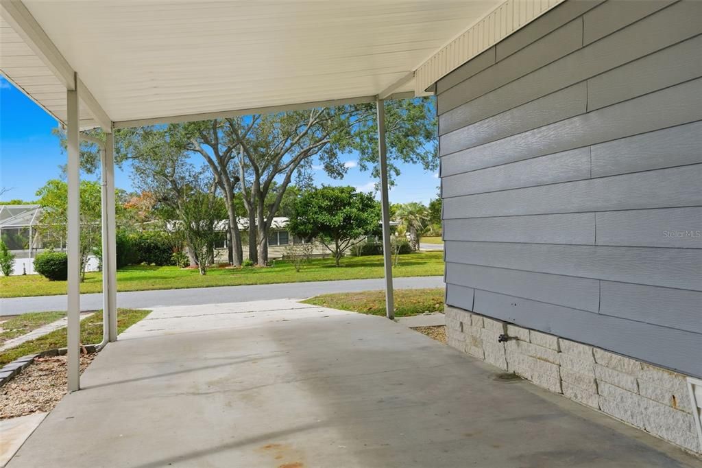 For Sale: $214,900 (2 beds, 2 baths, 1408 Square Feet)