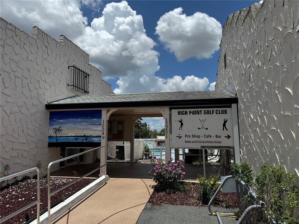 For Sale: $214,900 (2 beds, 2 baths, 1408 Square Feet)