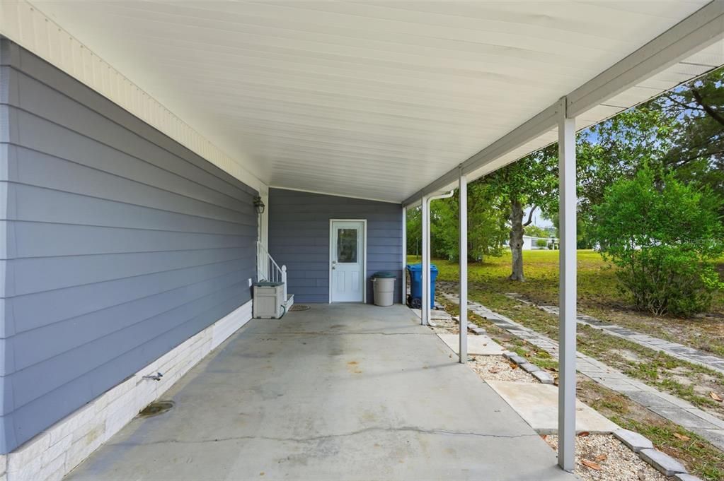 For Sale: $214,900 (2 beds, 2 baths, 1408 Square Feet)