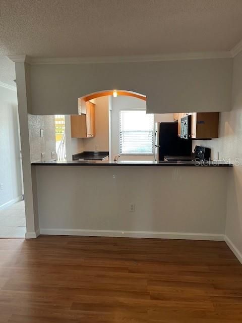 Под контрактом: $1,695 (2 спален, 2 ванн, 901 Квадратных фут)