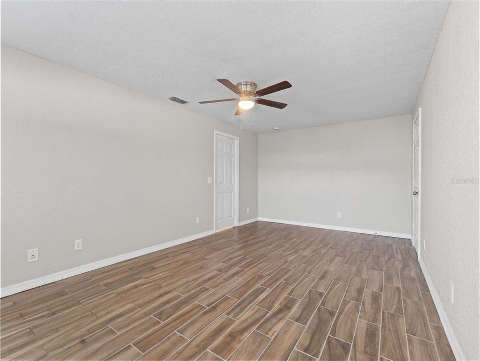 В аренду: $2,150 (3 спален, 2 ванн, 1549 Квадратных фут)