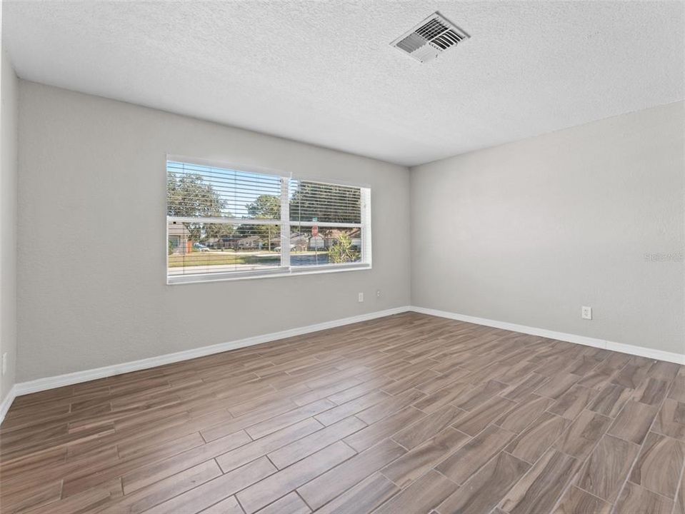 В аренду: $2,150 (3 спален, 2 ванн, 1549 Квадратных фут)