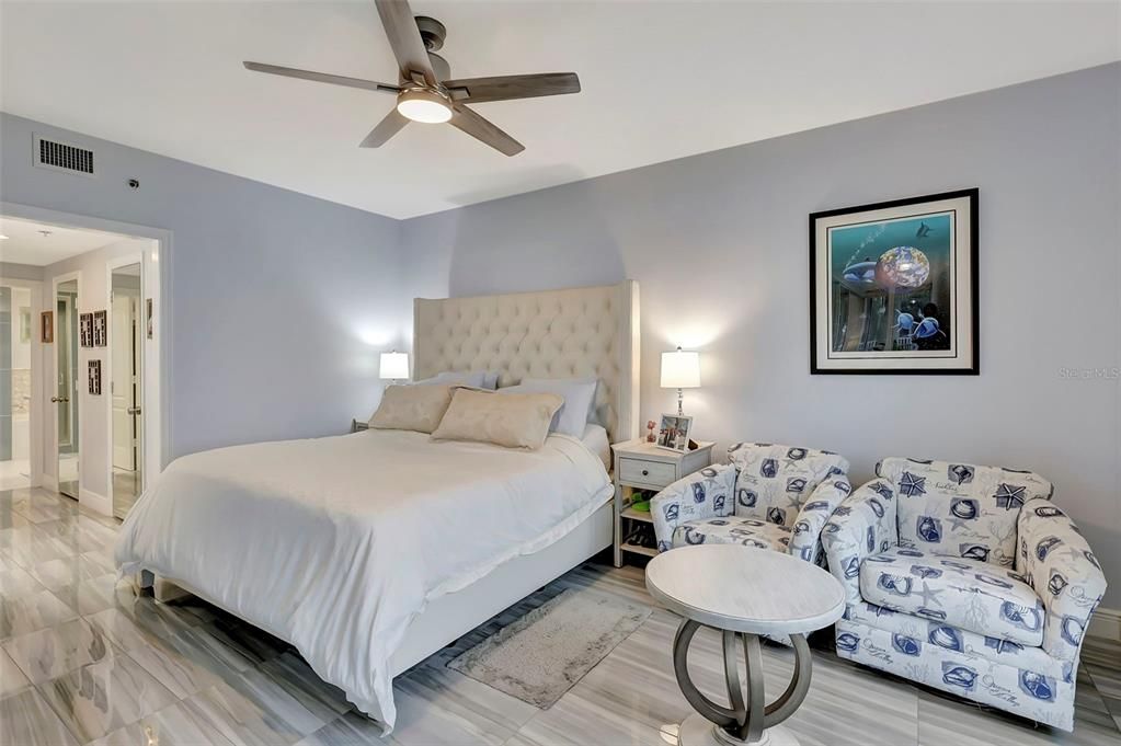 For Sale: $949,000 (3 beds, 2 baths, 2400 Square Feet)