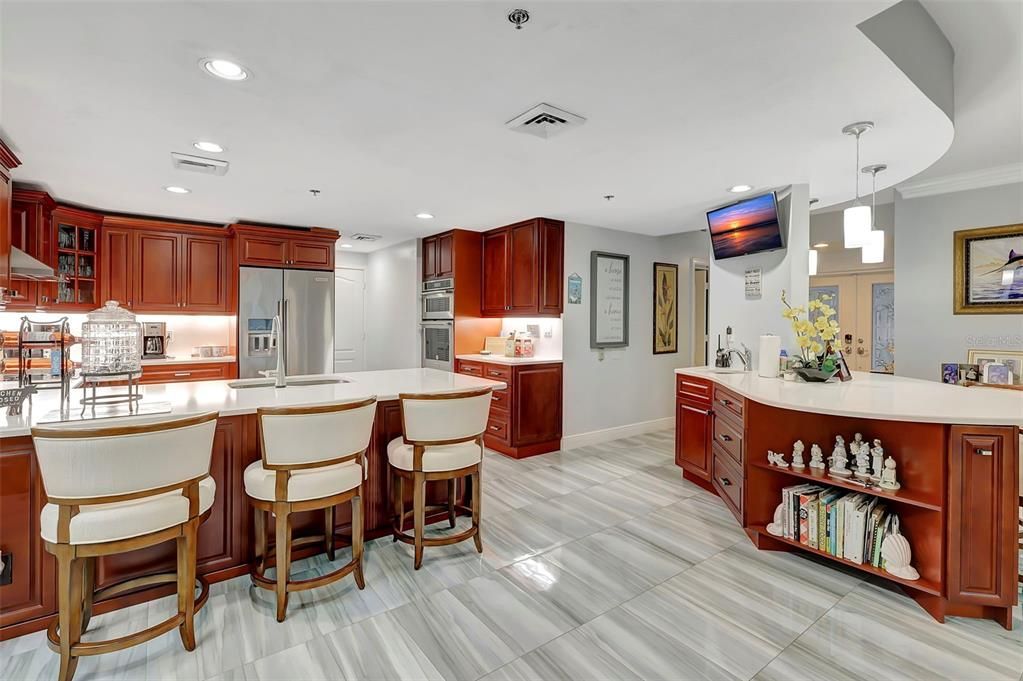 For Sale: $949,000 (3 beds, 2 baths, 2400 Square Feet)