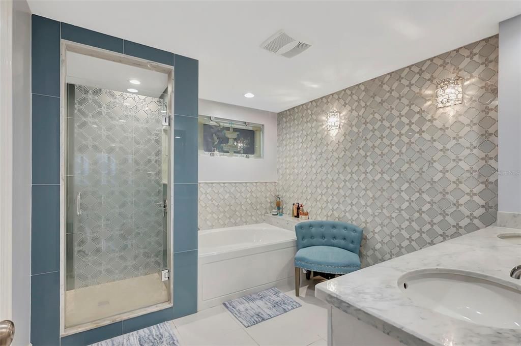 For Sale: $949,000 (3 beds, 2 baths, 2400 Square Feet)