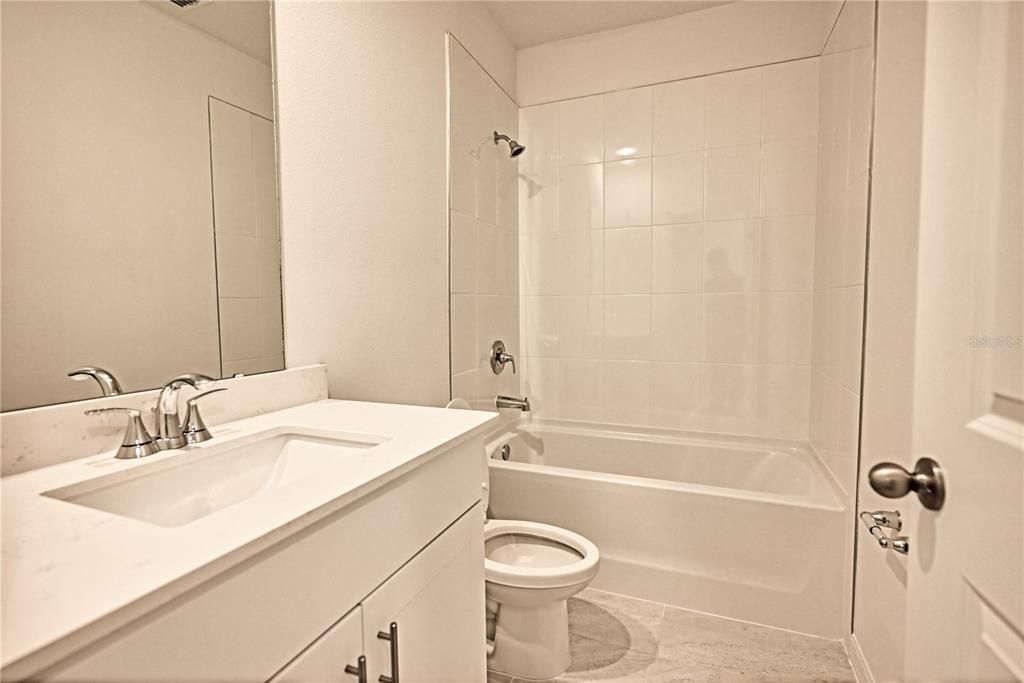 For Rent: $1,990 (4 beds, 2 baths, 1607 Square Feet)