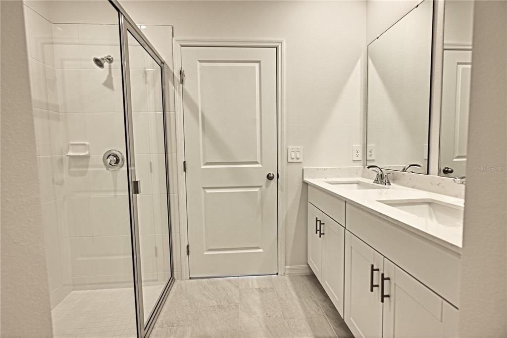 For Rent: $1,990 (4 beds, 2 baths, 1607 Square Feet)