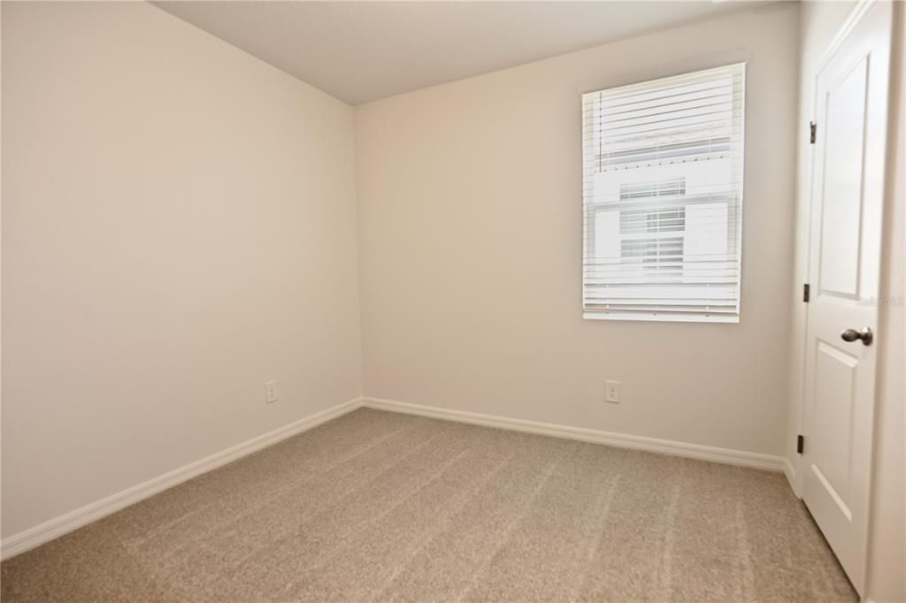 For Rent: $1,990 (4 beds, 2 baths, 1607 Square Feet)