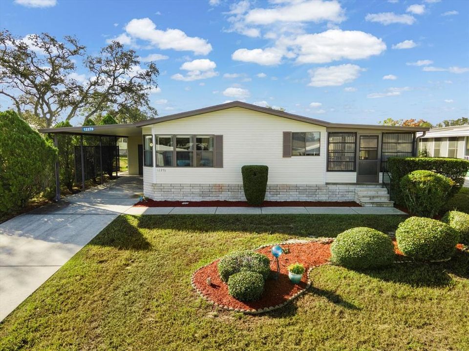 合同活跃: $165,000 (2 贝兹, 2 浴室, 1248 平方英尺)