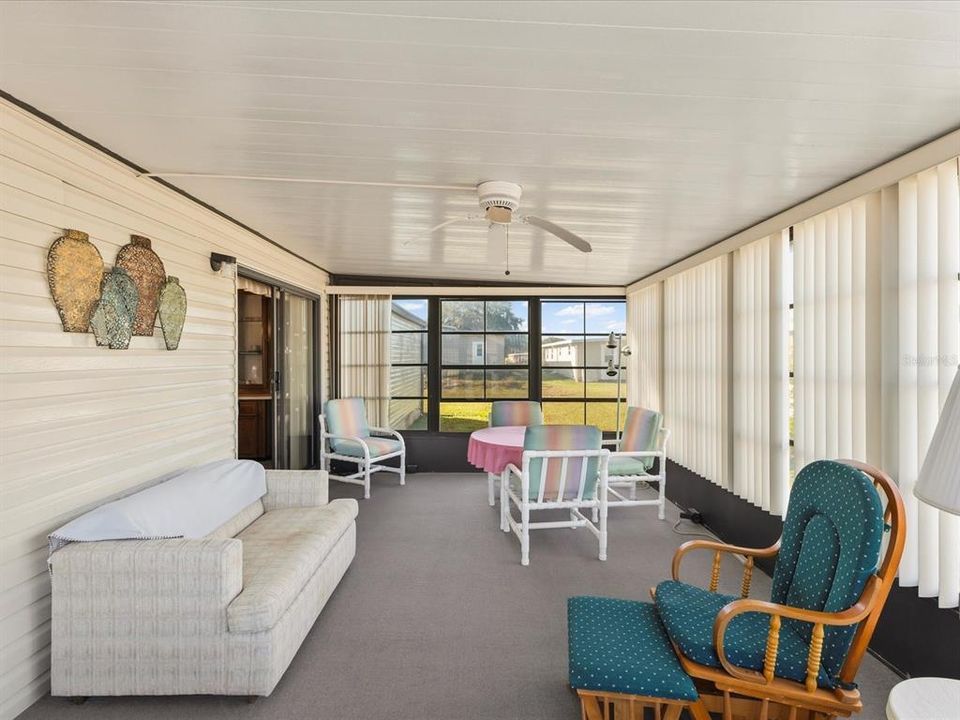 合同活跃: $165,000 (2 贝兹, 2 浴室, 1248 平方英尺)