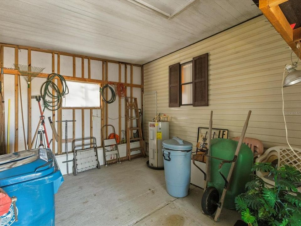 合同活跃: $165,000 (2 贝兹, 2 浴室, 1248 平方英尺)