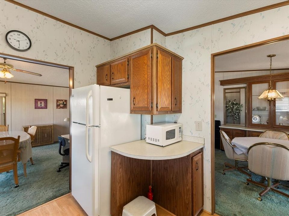 合同活跃: $165,000 (2 贝兹, 2 浴室, 1248 平方英尺)