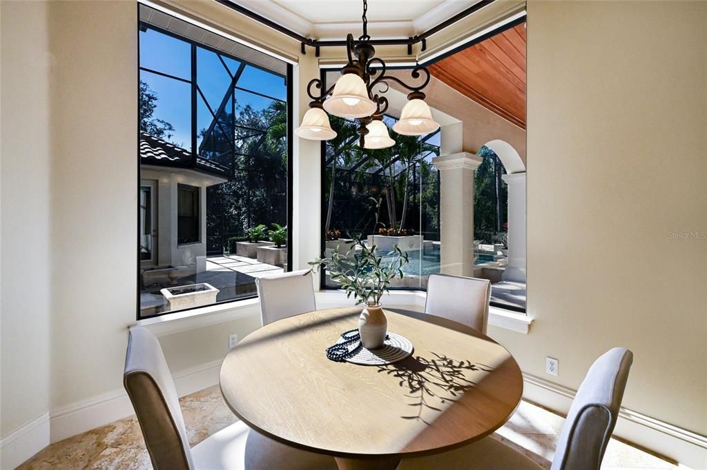 For Sale: $3,350,000 (4 beds, 5 baths, 6376 Square Feet)