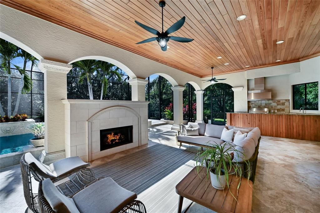 For Sale: $3,350,000 (4 beds, 5 baths, 6376 Square Feet)