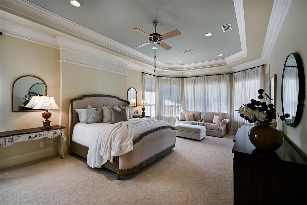 For Sale: $3,350,000 (4 beds, 5 baths, 6376 Square Feet)