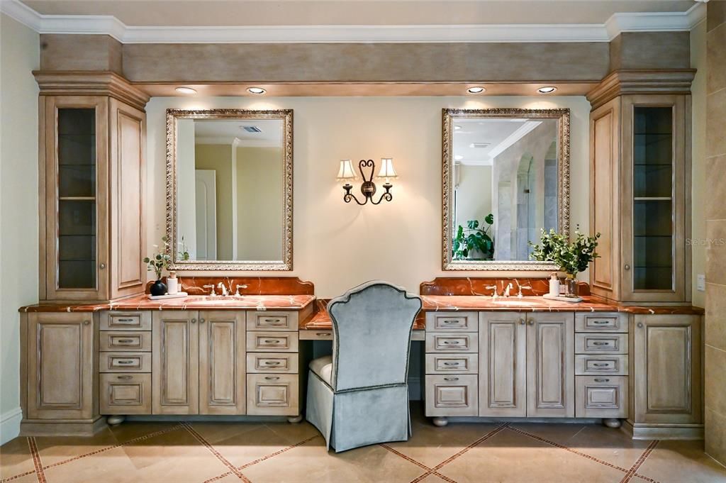 For Sale: $3,350,000 (4 beds, 5 baths, 6376 Square Feet)