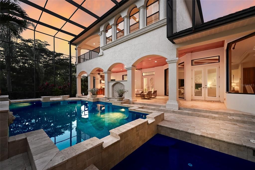 For Sale: $3,350,000 (4 beds, 5 baths, 6376 Square Feet)