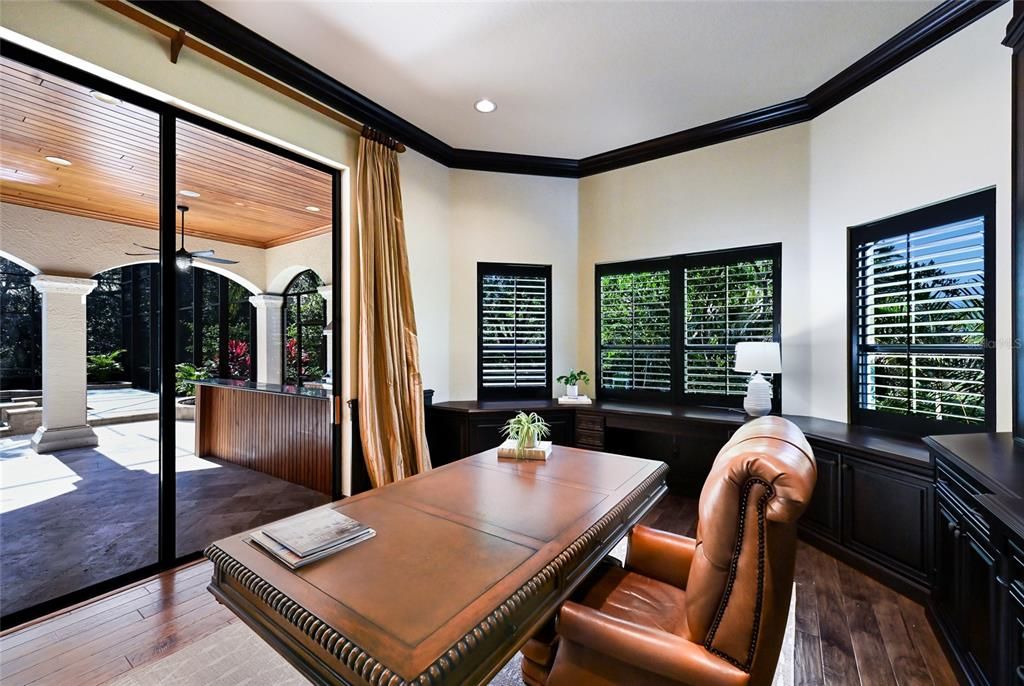 For Sale: $3,350,000 (4 beds, 5 baths, 6376 Square Feet)