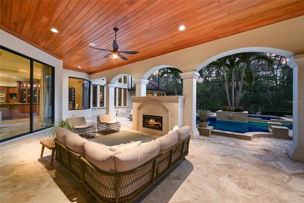 For Sale: $3,350,000 (4 beds, 5 baths, 6376 Square Feet)