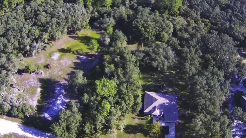 На продажу: $27,500 (0.55 acres)