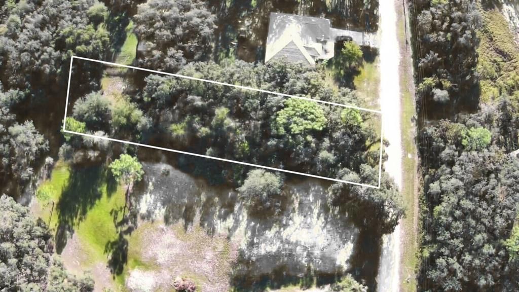 На продажу: $27,500 (0.55 acres)